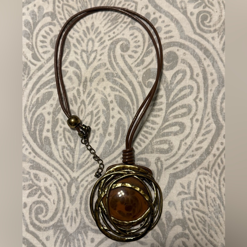 Brown and Gold Pendant Necklace